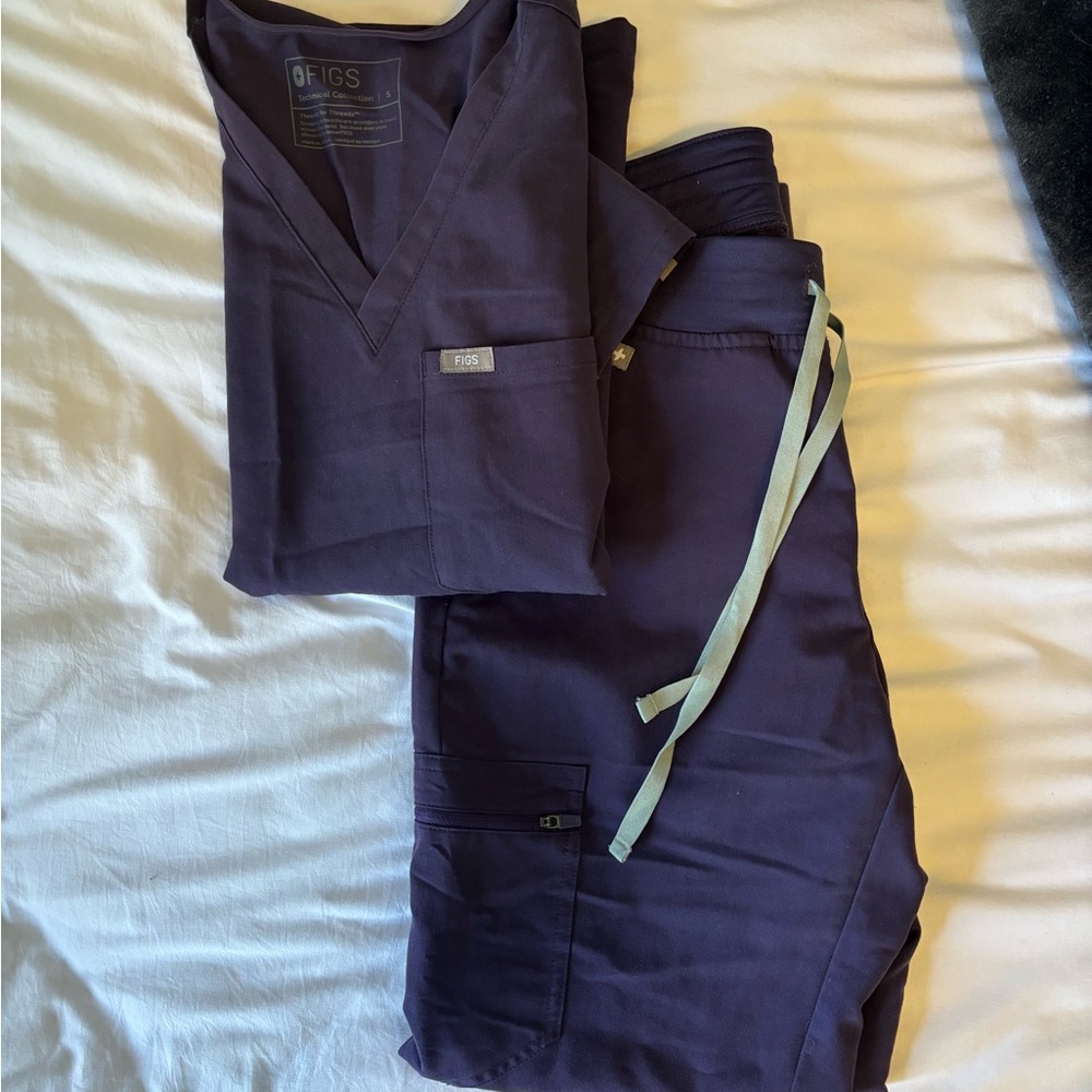 Figs Deep Purple Scrub Ensemble